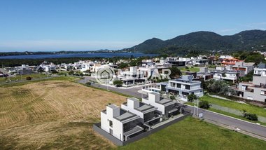 house em Carlos Gomes, Lagoa da Conceição - Florianópolis - SC