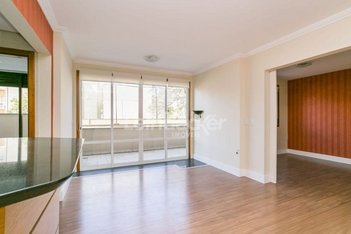 apartment em Rua Veríssimo Rosa, Jardim Botânico - Porto Alegre - RS