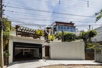 house em Rua Teixeira de Carvalho, Medianeira - Porto Alegre - RS