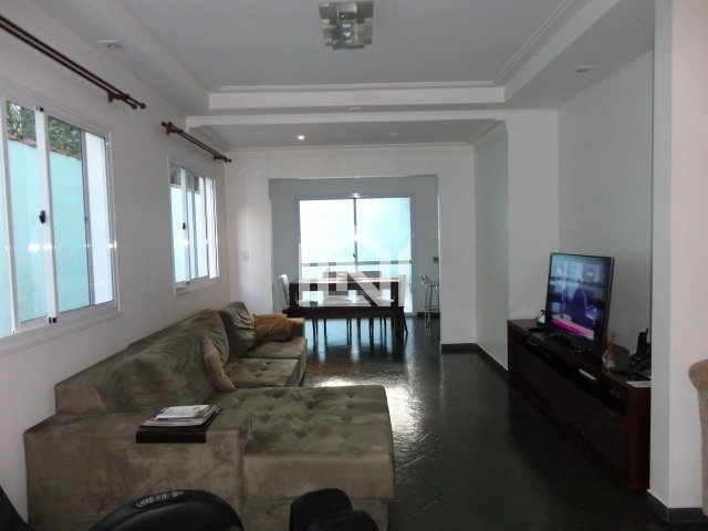 casa para locacao no condominio recanto das flores sala de estar