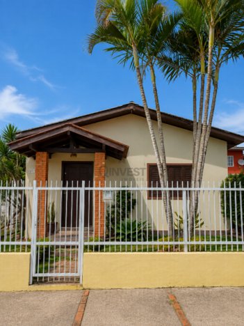 house em Rua Bertolino Soares de Araújo, Coloninha - Araranguá - SC