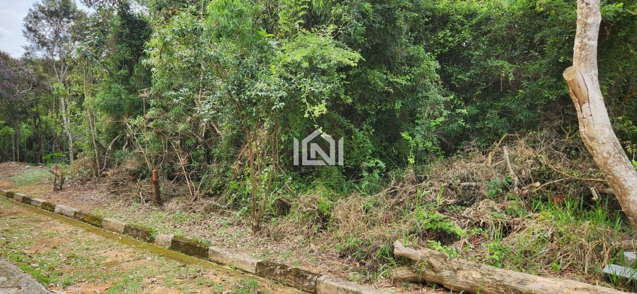 terreno a venda no condominio san ressore