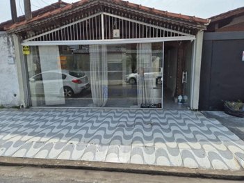 house em Rua Potiguares, Tupi - Praia Grande - SP