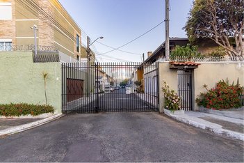 house em Rua Padre Estanislau Trzebiatowski, Boqueirão - Curitiba - PR