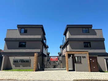 house em Rua Alcides Munhoz, Mercês - Curitiba - PR