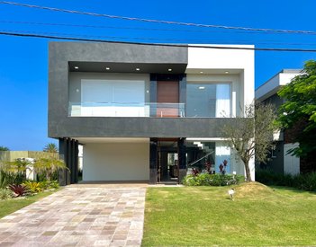 house em Rua Rio Jacuí, Centro - Xangri-Lá - RS