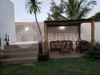 house em Rua das Primaveras, Cidade Jardim - Uberlândia - MG