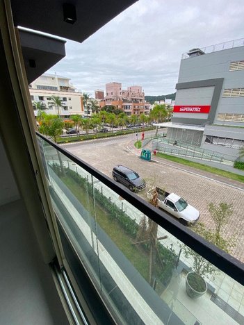 apartment em Rua dos Acarás, Jurerê - Florianópolis - SC
