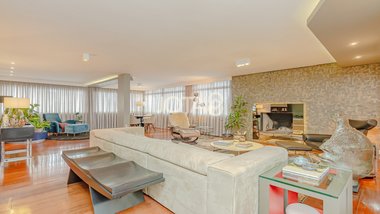 apartment em Rua Alferes Ângelo Sampaio, Batel - Curitiba - PR
