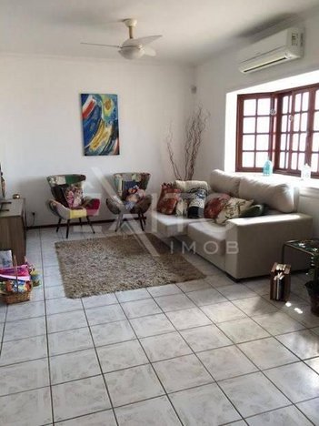 house em Rua Padre Arnaldo dos Santos, Vila Galvão - Jundiaí - SP