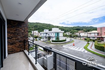 house em Rua da Quaresmeira Roxa, Cachoeira do Bom Jesus - Florianópolis - SC