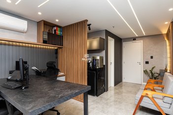 office em Avenida Winston Churchill, Capão Raso - Curitiba - PR