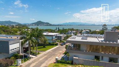 land_lot em Estrada Haroldo Soares Glavan, Cacupé - Florianópolis - SC