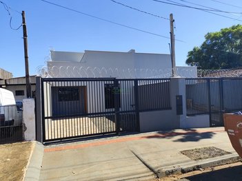 house em Avenida Luigi Amorese, Leonor - Londrina - PR