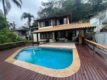 house em Rua Jornalista Carlos Vilhena, Piratininga - Niterói - RJ