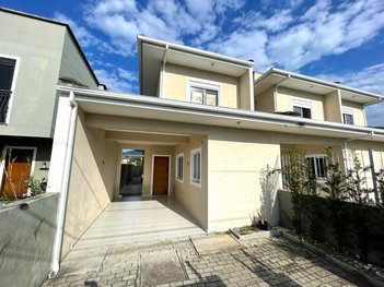 house em Rua do Farol, Campeche - Florianópolis - SC