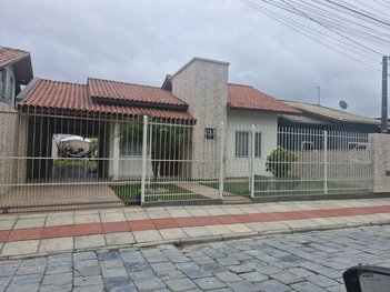 house em Rua Inhambu, Centro - Tijucas - SC