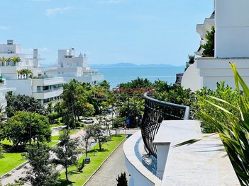 apartment em Rua das Algas, Jurerê - Florianópolis - SC