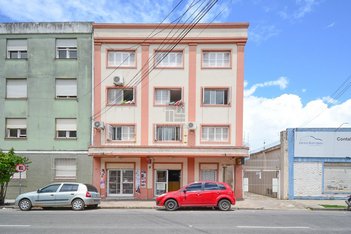 office em Tiradentes, Centro - Pelotas - RS