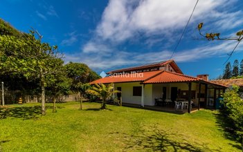 house em Rua do Pingüim, Campeche - Florianópolis - SC
