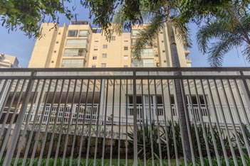 apartment em Rua Camburiú, Vila Ipojuca - São Paulo - SP