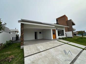 house em Avenida Adolfo Fetter, Laranjal - Pelotas - RS