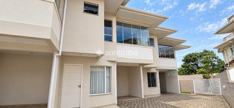 house em Rua Grumixama, Campeche - Florianópolis - SC