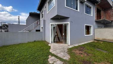 house em Rua Laércio Hoffmann, Nova Brasília - Joinville - SC