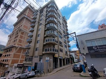 apartment em Rua Professor Manoel do Carmo, Centro - Manhuaçu - MG