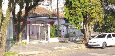 house em Rua Chile, Jardim Botânico - Porto Alegre - RS