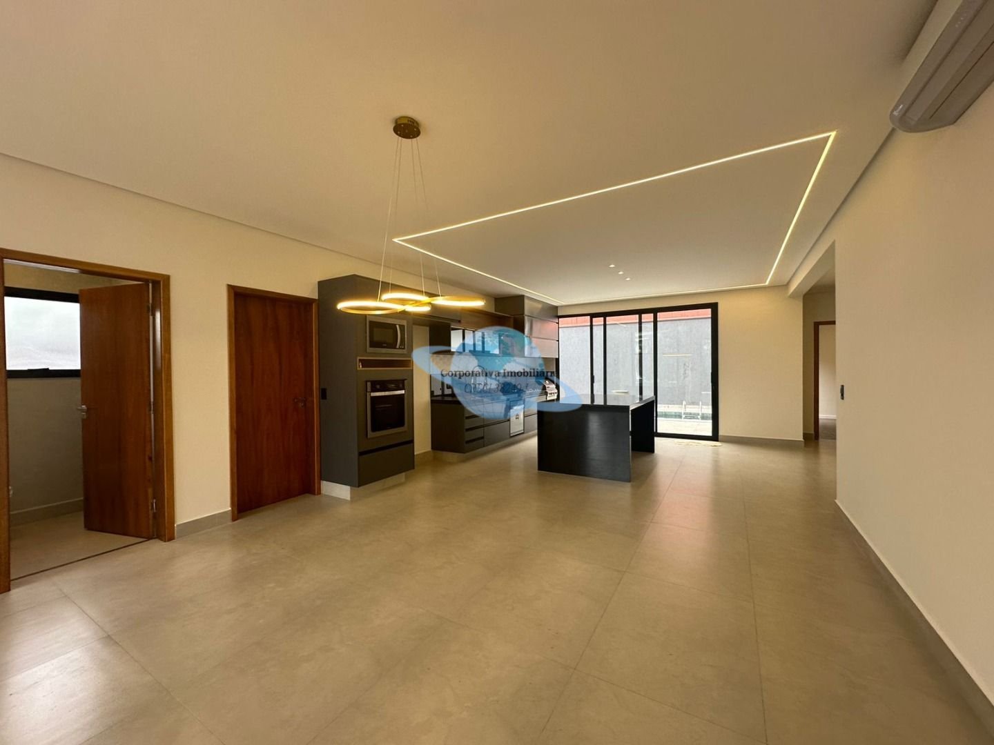 Casa com 213m² | Foto_migracao | 3