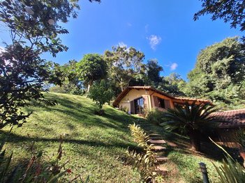 house em Estrada das Arcas, Itaipava - Petrópolis - RJ