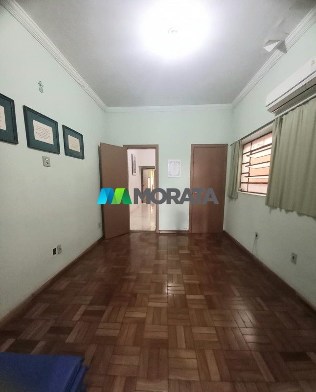 Casa com 6 quartos — Nova Suíssa, Belo Horizonte