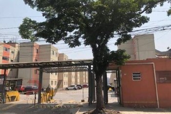 apartment em Rua Mário Latorre, Parque Pinheiros - Taboão da Serra - SP