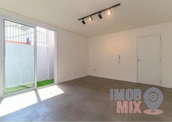 apartment em Rua Eudoro Berlink, Auxiliadora - Porto Alegre - RS