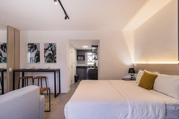 apartment em Rua Duque de Caxias, Centro Histórico - Porto Alegre - RS