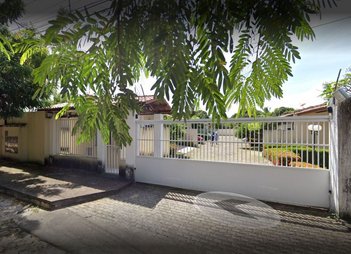 house em Rua das Laranjeiras, Lagoa Redonda - Fortaleza - CE