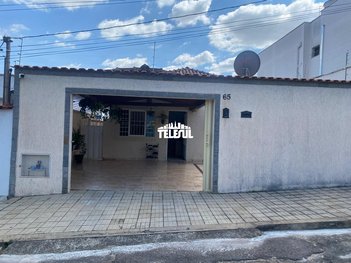 house em Rua Irmão Gonçalves Xavier, Jardim Ribeiro - Varginha - MG