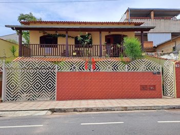 house em Avenida Arthur Salviolo Lima, Bom Pastor - Varginha - MG