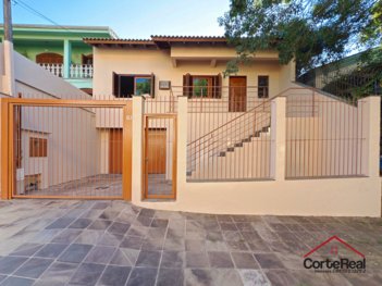 house em Rua Cezimbra Jaques, Medianeira - Porto Alegre - RS