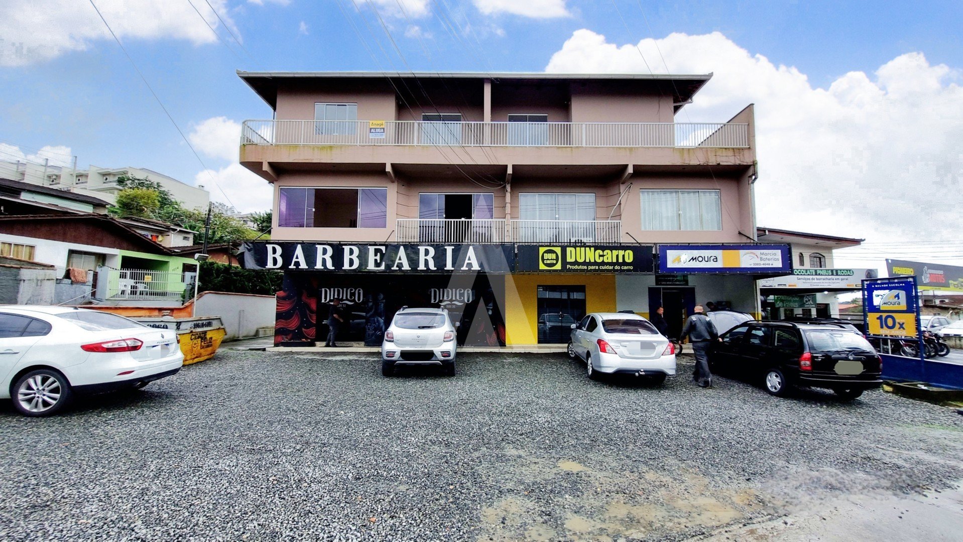 FACHADA 1