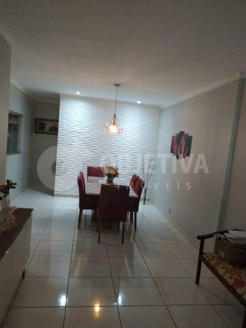 house em Avenida José Gonzaga de Freitas, São Jorge - Uberlândia - MG