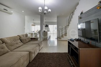 house em Rua Monteiro Lobato, Praia dos Amores - Balneário Camboriú - SC