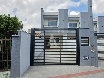 house em Rua Roberto Ponick, Bom Retiro - Joinville - SC