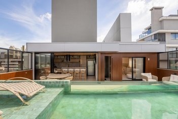 apartment em Alameda Júlia da Costa, Bigorrilho - Curitiba - PR