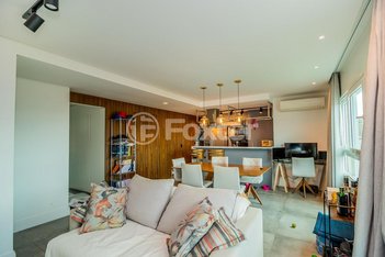apartment em Rua Mostardeiro, Rio Branco - Porto Alegre - RS