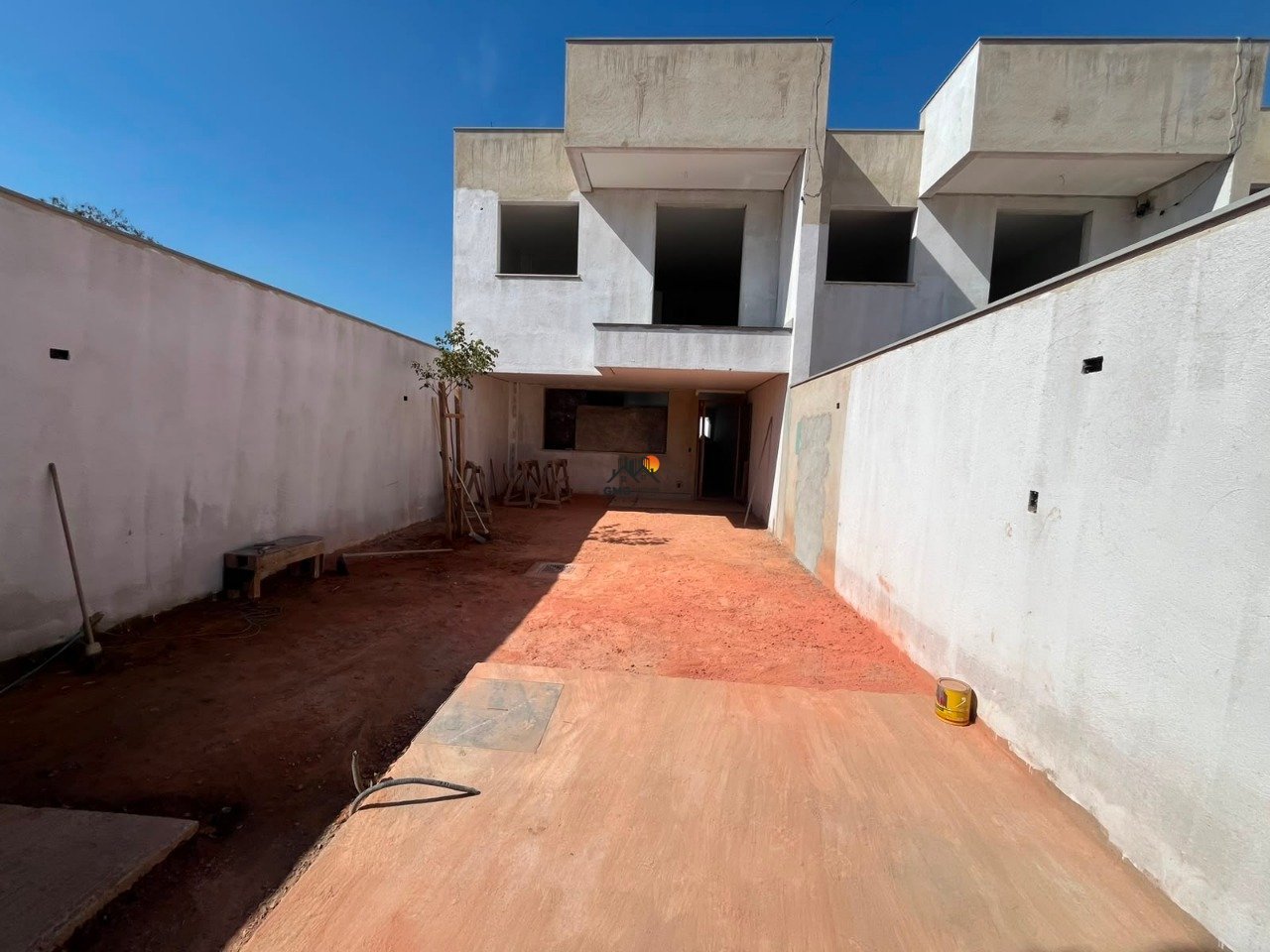 Casa com 4 quartos — Santa Amélia, Belo Horizonte