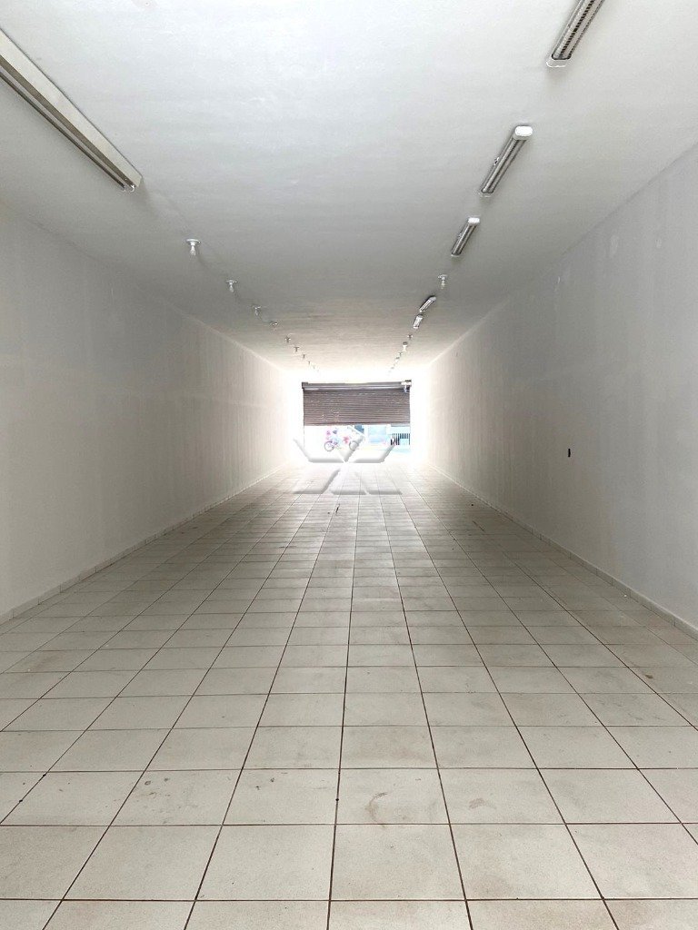 Salão Térreo - Vista Contrária