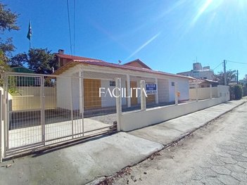 house em Rua Desembargador Rid Silva, Canasvieiras - Florianópolis - SC