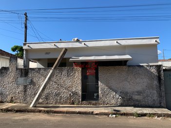 house em Rua Octaviano Medeiros, Santo Antônio da Platina - Santo Antônio da Platina - PR